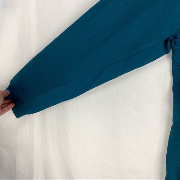 Athletic sweater   - Picture 11 of 11